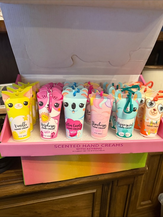 Wish Other - Wish Scented Cute Animal Hand Creams Set - Yellow, Pink, Blue, Mint, Peach(6)